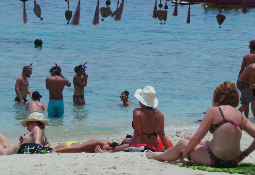 Pantai Senggigi jadi Destinasi Wisata Favorit Wisatawan Eropa