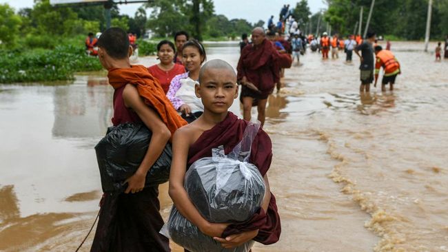 Korban Tewas Banjir Besar di Myanmar Bertambah Jadi 384 Orang