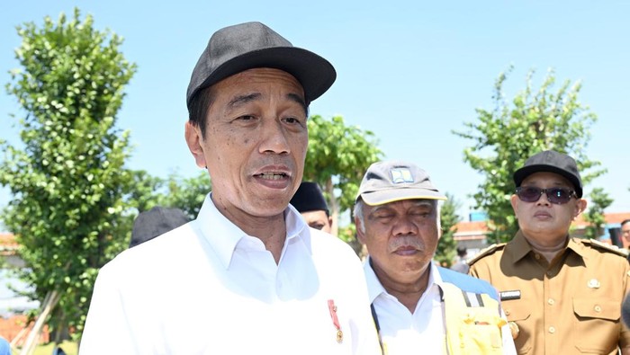 Beda Pengunduran Diri Risma dan Pramono Anung dari Kabinet Jokowi