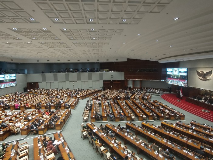 Beginilah Penampakan Suasana Rapat Paripurna Akhir DPR 2019-2024 Dihadiri 217 Anggota