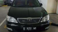 Mobil yang diduga sempat digunakan Harun Masiku. Mobil tersebut terparkir selama dua tahun di Thamrin Residence, Jakarta