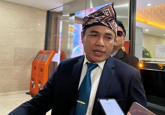 Pasukan Bawah Tanah Jokowi Adukan Roy Suryo ke Bareskrim soal Akun Fufufafa