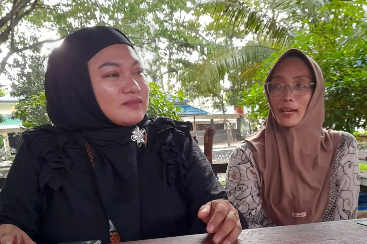 Kuasa Hukum korban kekerasan seksual di lingkungan kampus UNUGO, saat datang ke Mapolda Gorontalo