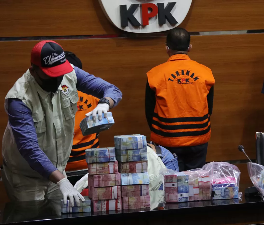 KPK Berhasil Amankan Barag ukti Puluhan Miliar Saat OTT di Kalimantan Selatan