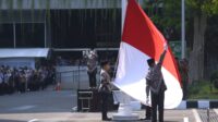 Suasana_memperingati_Hari_Sumpah_Pemuda_ke-96_di_halaman_depan_Gedung_Setjen_DPR__Senayan__Jakarta__20241028142510 Suarakan Nasionalisme di Hari Sumpah Pemuda, Suprihartini: Jaga Kekompakan Demi Dukung Kerja Parlemen