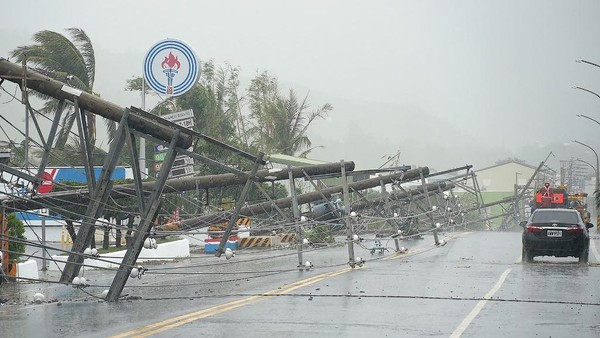 Taiwan tutup sekolah dan kantor karena Topan Krathon