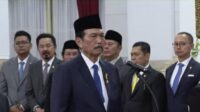 luhut-hadiri-pelantikan-kabinet-merah-putih-sebagai-ketua-dewan-ekonomi-nasional-21102024-111124 Begini Cerita Luhut saat Minta Restu Istri Soal Jabatan Baru di Era Prabowo ini