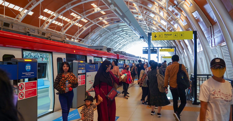 LRT Jabodebek pasang tarif Rp1 pada hari ini Tepat pelantikan Presiden