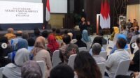 Momen Mayor Teddy Silaturahmi ke Pegawai Seskab
