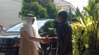 menteri-toleransi-uni-emirat-arab-uea-sheikh-nahyan-bin-mubarak-al-nahya-berkunjung-ke-kediaman-joko-widodo-jokowi-di-keluraha-1_169 Jokowi Ditemui Menteri UEA Sheikh Al Nahyan di Solo, Bahas Apa?