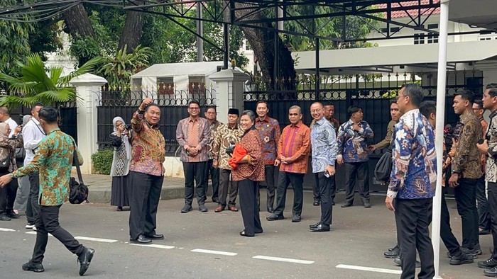 Temui Wapres Ma'ruf untuk Beri Undang Pelantikan Prabowo