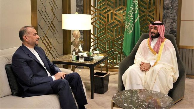Timur Tengah Memanas, Putra Mahkota Saudi Bertemu Menlu Iran