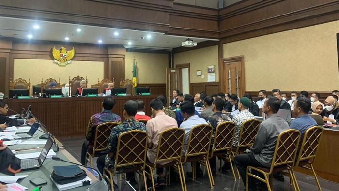 Di Persidangan, Azis Syamsuddin Bolak-balik Lupa soal Pungli Rutan KPK, Jaksa Beri Peringatan