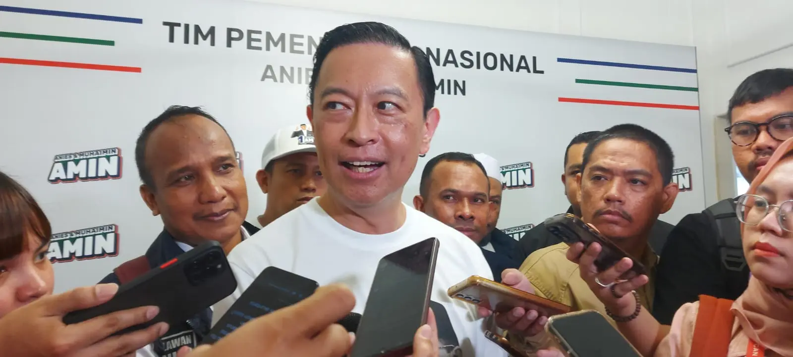 Kejagung  Resmi Tetapkan Tom Lembong Tersangka Korupsi Impor Gula