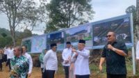 wapres-maruf-amin-saat-meninjau-pembangunan-jalan-masjid-dan-ponpes-di-bogor-muliadetikcom-1_169 Ma'ruf Tinjau Pembangunan Jalan, Masjid hingga Ponpes Darul Al-Amin di Bogor