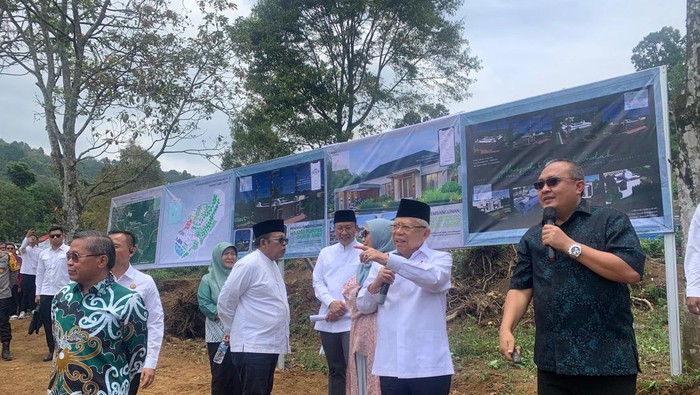 Ma'ruf Tinjau Pembangunan Jalan, Masjid hingga Ponpes Darul Al-Amin di Bogor
