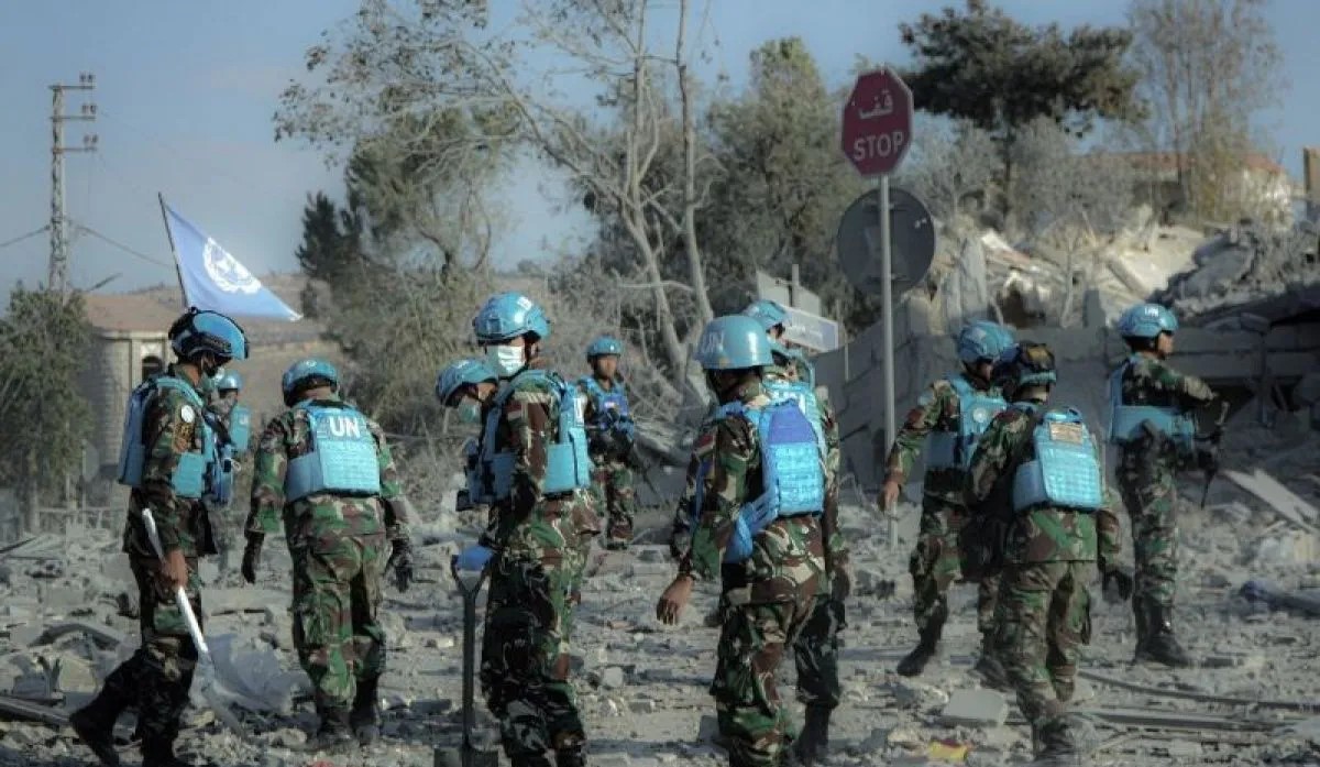 Prajurit TNI di Lebanon bersihkan puing-puing buka jalur logistik