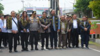 Anggota_Komisi_III_DPR_RI__Martin_Daniel_Tumbelaka__bersama_tim_saat_tiba_di_di_Mapolda_NTB__Kota_Ma20241126083953 Legislator Tegaskan Pentingnya Penegakan Hukum Tambang Ilegal di NTB