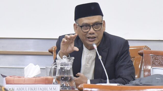 Abdul Fikri Faqih Desak Pemerintah Dirikan Sekolah Darurat untuk Siswa Terdampak Bencana