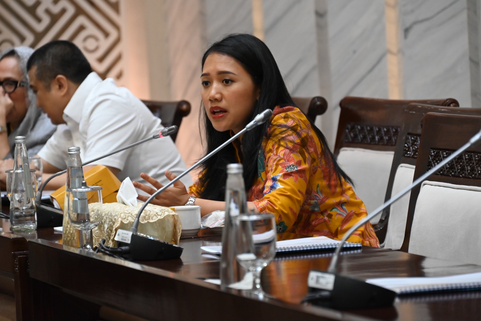 Puteri Komarudin Soroti Kinerja Bursa Karbon dan Permasalahan Pinjaman Online