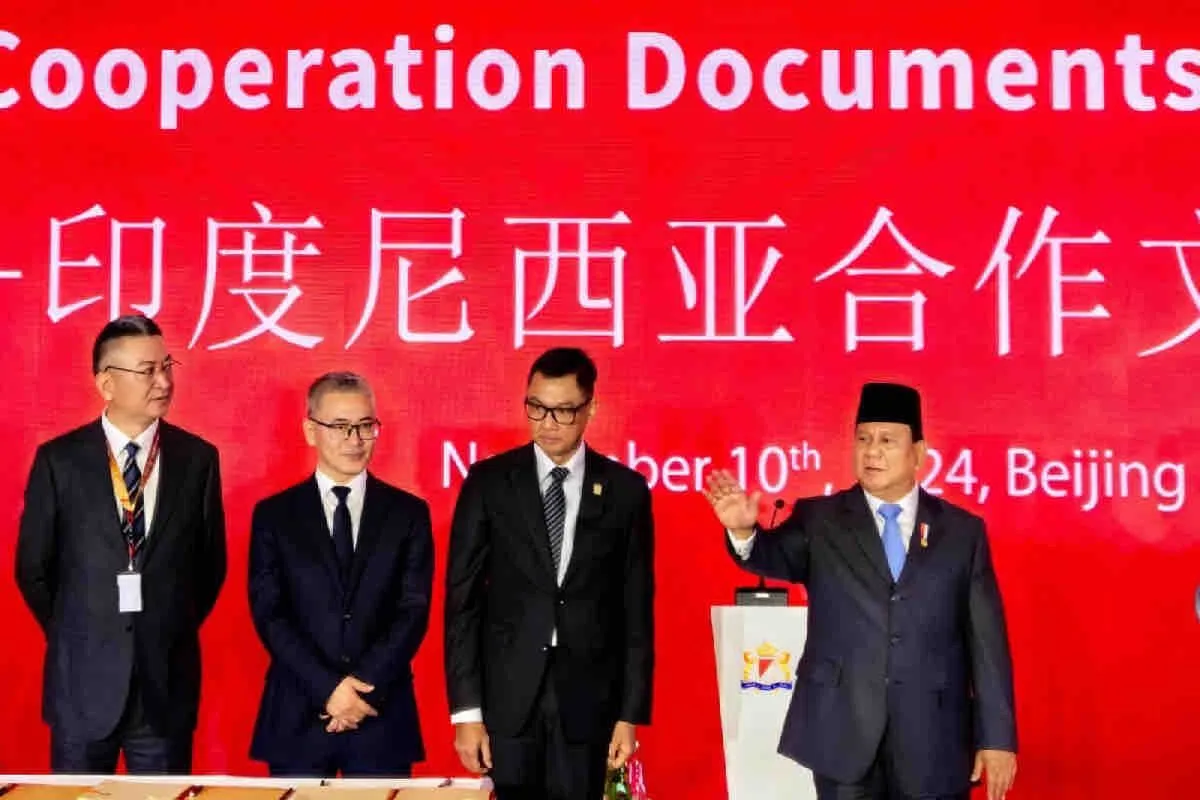 Disaksikan Prabowo, PLN kolaborasi sektor energi bersama China