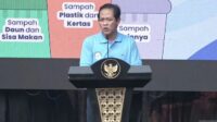 Menteri LH minta rencana aksi nyata sebulan tangani sampah Jakarta