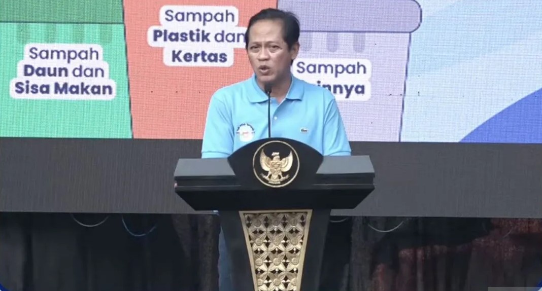 Menteri LH minta rencana aksi nyata sebulan tangani sampah Jakarta