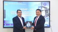 Ketua_BKSAP_DPR_RI__Mardani_Ali_Sera__saat_bertukar_cenderamata_usai_BKSAP_Day_di_Institut_Pertanian20241126112720 Data Baseline Program Makan Bergizi: Kunci Akurasi dan Keberhasilan