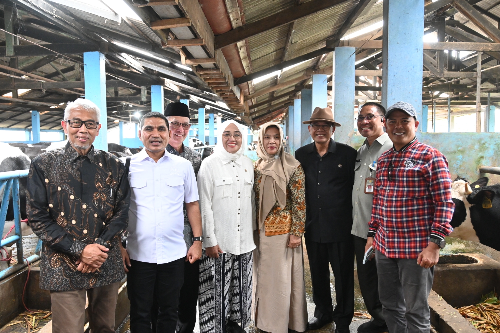 Kunjungi Pasuruan, Komisi IV Serap Aspirasi Peternak Sapi Perah