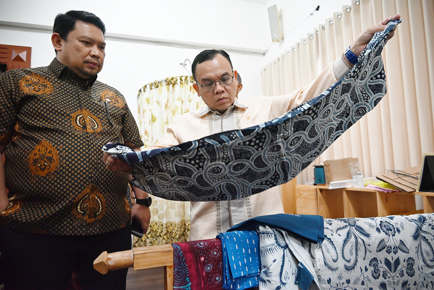 Komisi VII Dorong Pengembangan Batik Lokal, Hadapi Tantangan Global