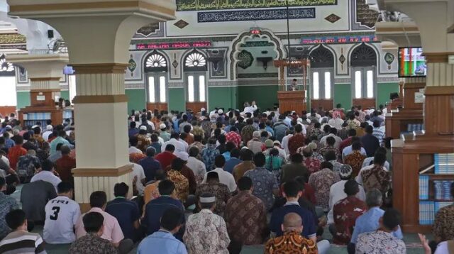 Khutbah Jumat: Pentingnya Ikhlas dan Meluruskan Niat dalam Beramal