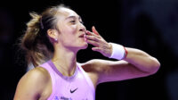 Zheng Qinwen melaju ke semifinal WTA Finals setelah kalahkan Paolini