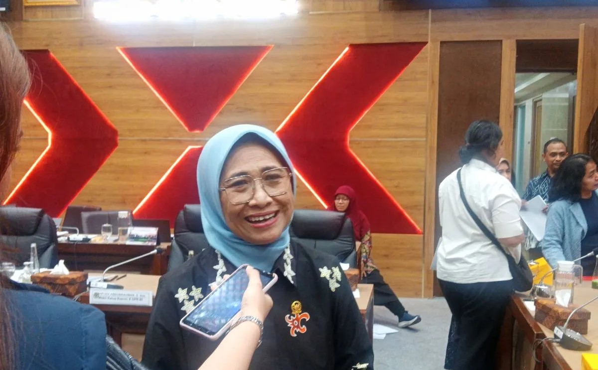 DPR harap Kemendikdasmen punya anggaran bangun sekolah darurat