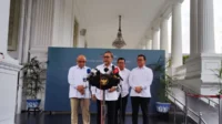 Menteri Koordinator (Menko) Bidang Pangan Zulkifli Hasan saat menyampaikan keterangan, di Kompleks Istana Kepresidenan, Jakarta, Selasa (26/11/2024
