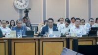 menteri-hukum-supratman-menghadiri-rapat-kerja-raker-bersama-komisi-xiii-dewan-perwakilan-rakyat-dpr-republik-indonesia-senin- Raker Perdana di DPR, Supratman Bahas Fokus Kerja Kementerian Hukum