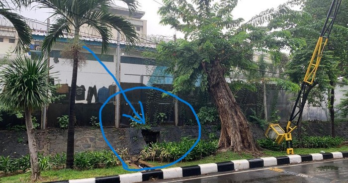 Penampakan gorong-gorong jalan kabur gembong Murtala cs dari Rutan Salemba, Jakarta Pusat