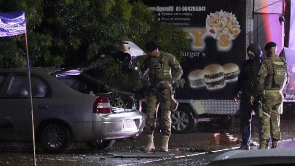 Ledakan di Luar Mahkamah Agung Brasil Diduga saat seorang Pria Bawa Peledak