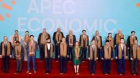 Family Photo KTT APEC: Prabowo di Barisan Depan Dekat Presiden Korsel