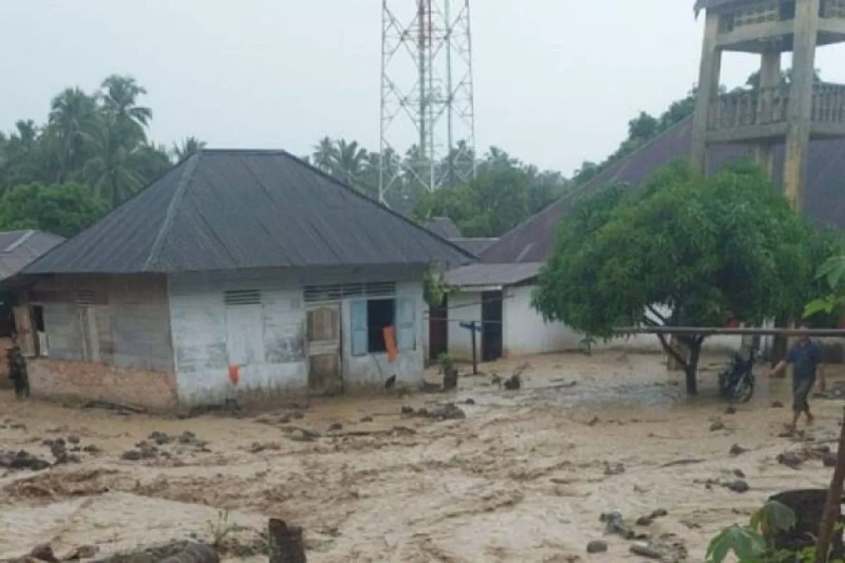 Pusdalops PB Sumut: 495 KK terdampak banjir bandang di Tapsel