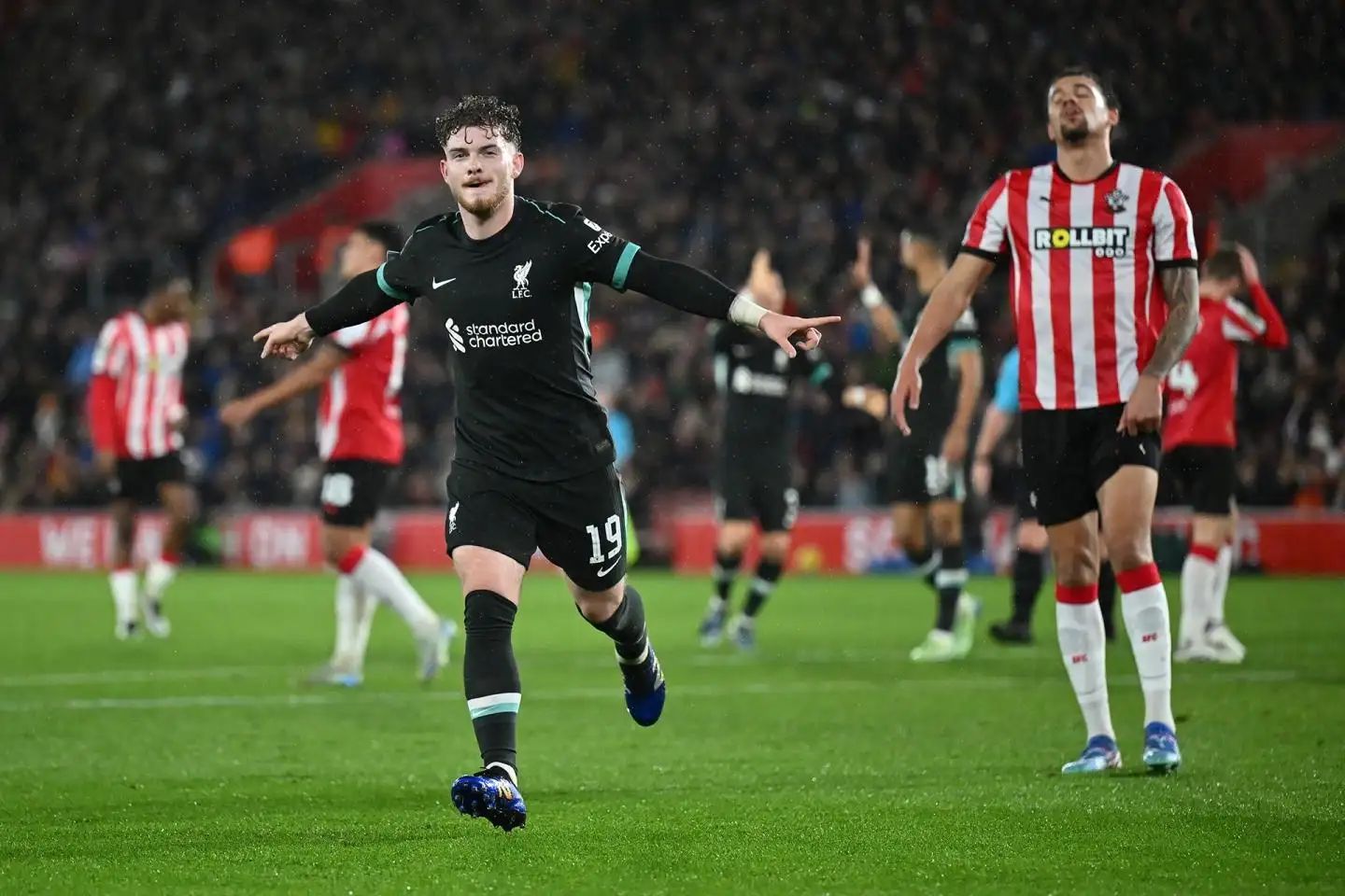 Elliott Puji Liverpool, Tundukkan Southampton di Piala Carabao