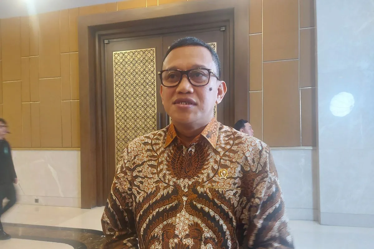 Menteri P2MI Abdul Kadir Karding dalam acara Pembukaan Musyawarah Nasional (Munas) Dewan Koperasi Indonesia (Dekopin) di Jakarta