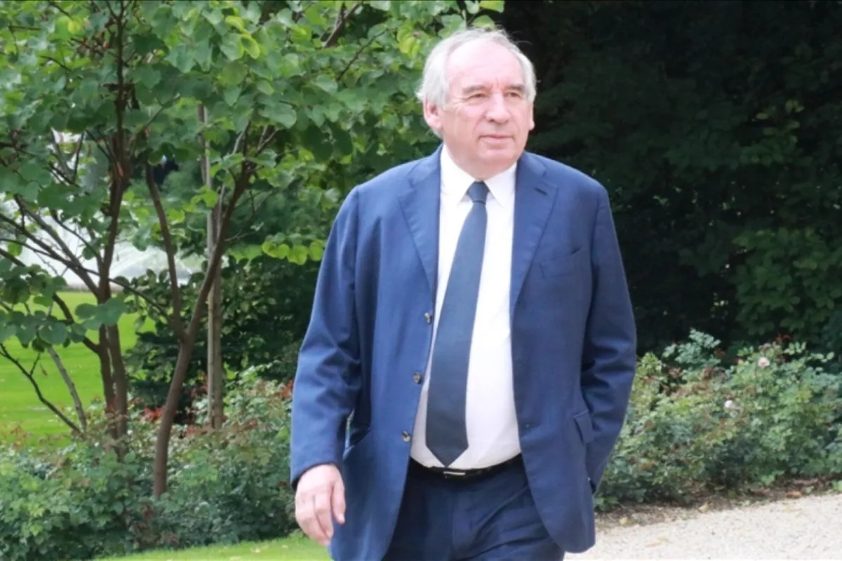 Presiden Macron tunjuk Francois Bayrou jadi PM baru Prancis