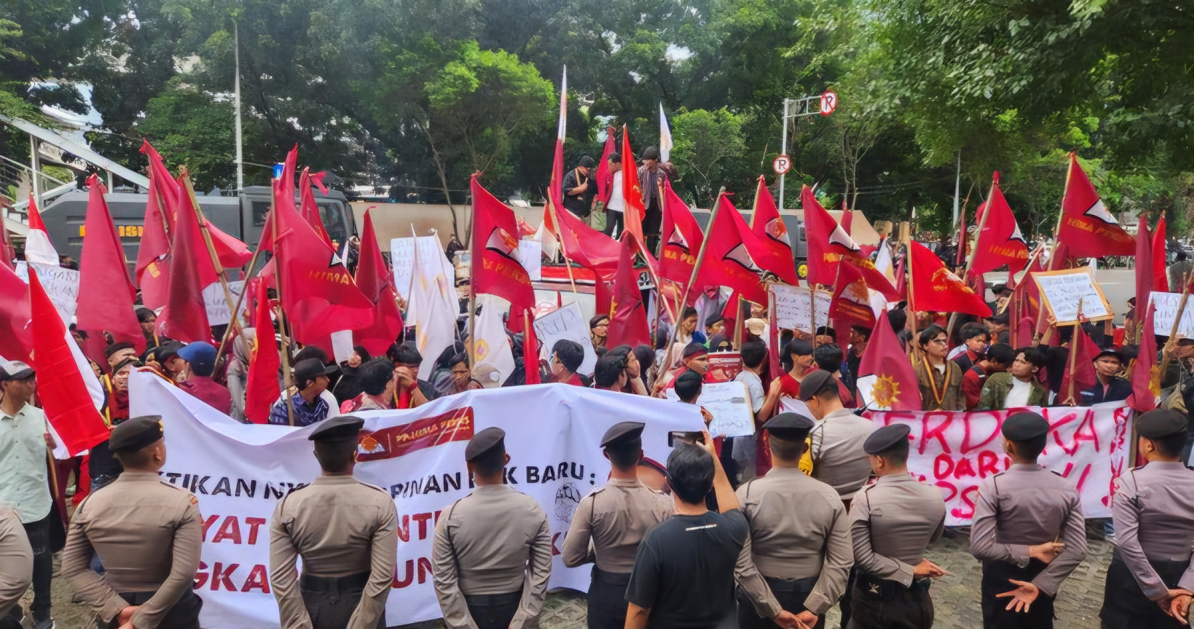 Mahasiswa Demo di Depan KPK, Minta Harun Masiku Segera Ditangkap
