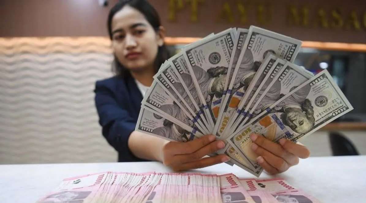 Ketegangan Geopolitik Berpotensi Menekan Rupiah Hari Ini