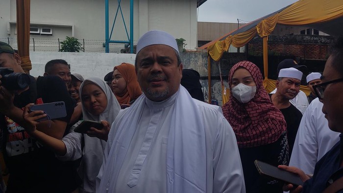 Besok Rizieq Sihab Akan Pimpin Reuni 212 di Monas