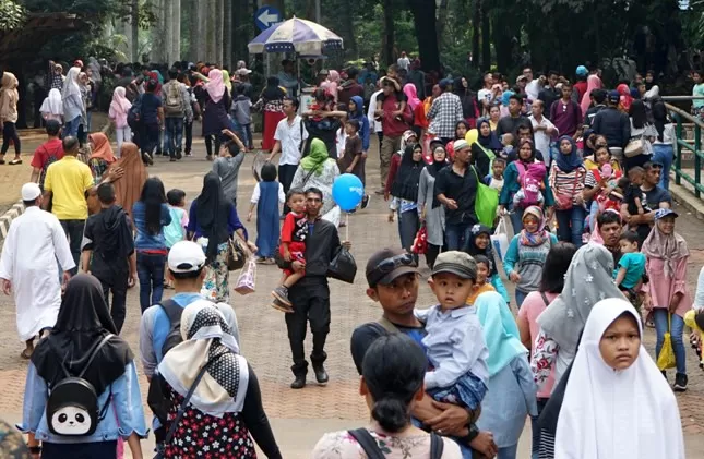 Jumlah pengunjung Ragunan naik dua kali lipat pada hari libur Natal