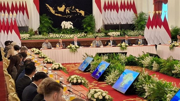 Prabowo Puji Kinerja Kabinet di Depan Pengusaha AS