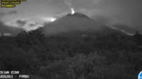 Letusan Gunung Semeru masih terus berlanjut hingga Rabu dini hari