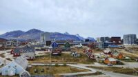 Pemandangan Nuuk, ibu kota Greenland, wilayah Denmark yang berpemerintahan sendiri