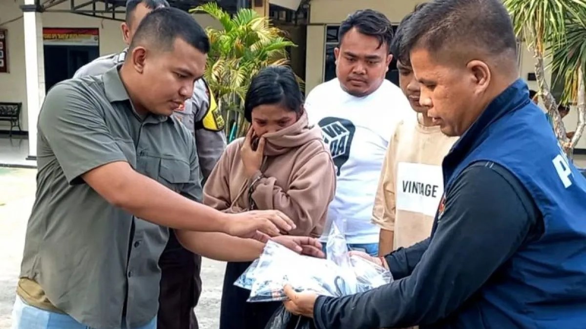 Mengaku Terdesak Ekonomi, sepasang kekasih hendak curi motor di Bekasi akhirnya Jadi Bulan bulanan Warga